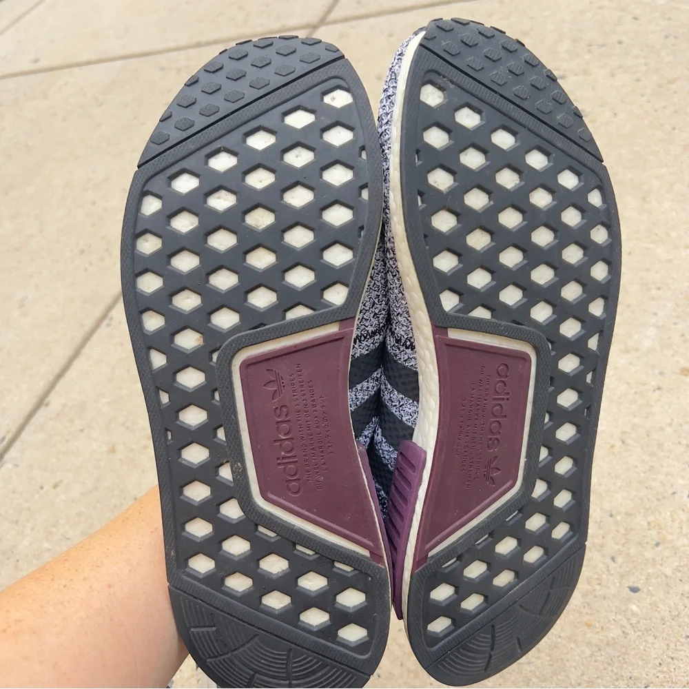 Men’s Champs Sports x NMD_R1 'Champs' | 10.5 - Picture 8 of 10